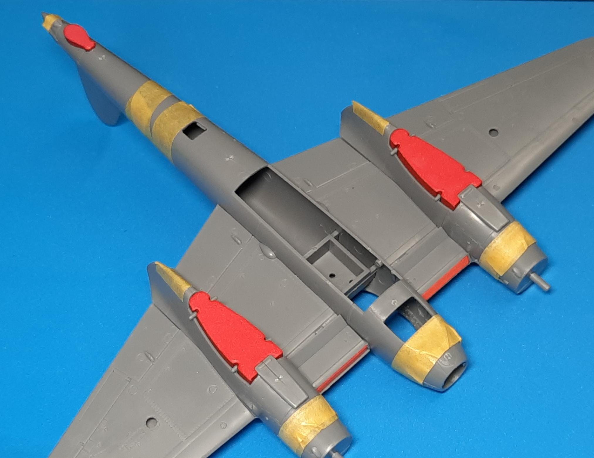 77227 1/72 De Havilland Mosquito wheel bay plugs (for Tamiya)