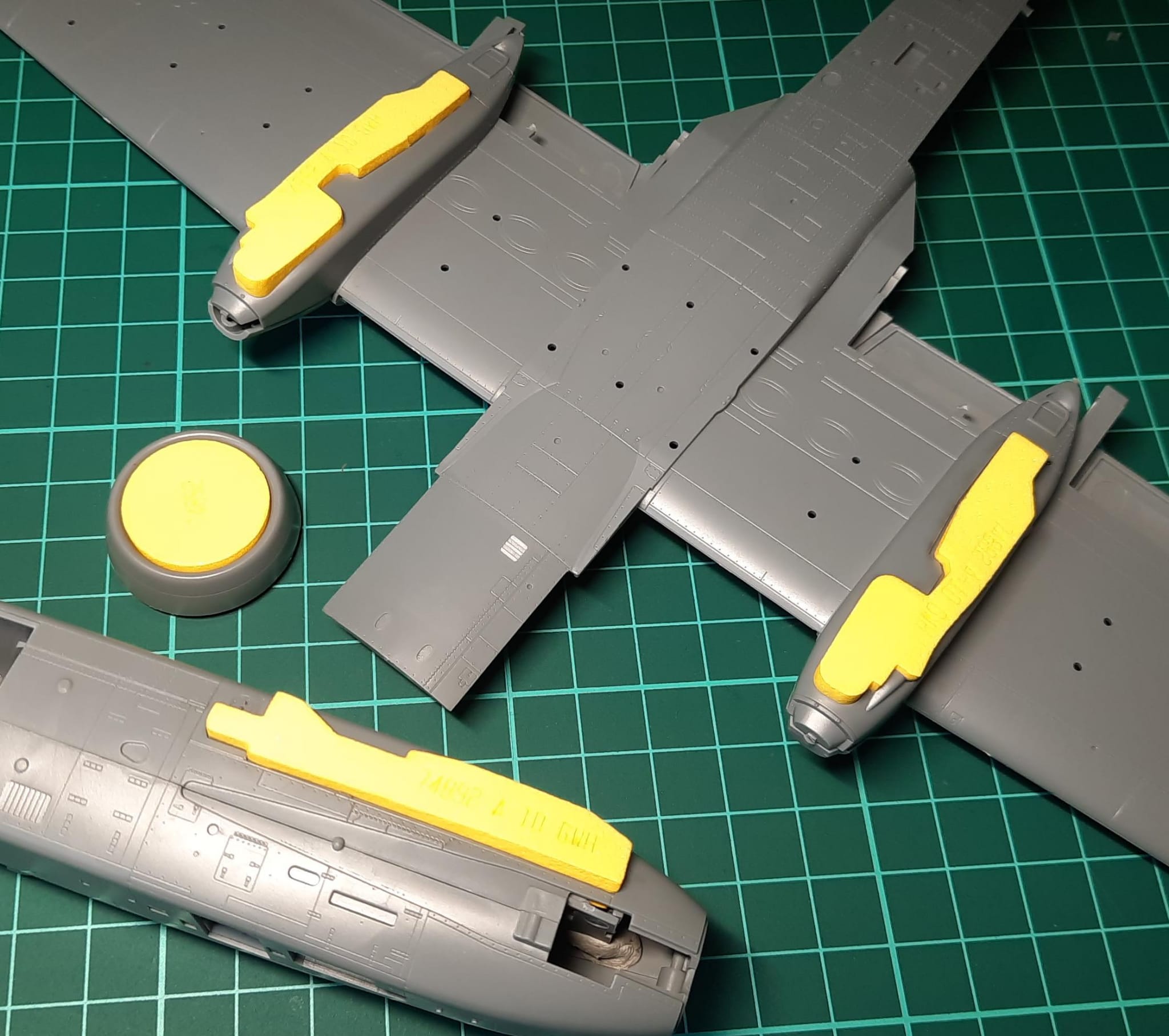 74892 1/48 A-10C Thunderbolt II wheelbay plugs (for GWH)