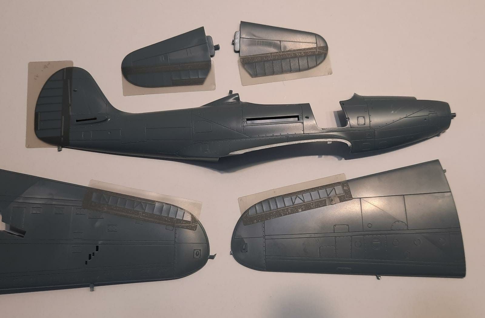 64003 1/48 P-39/P-400 masks for control surfaces (for Eduard)